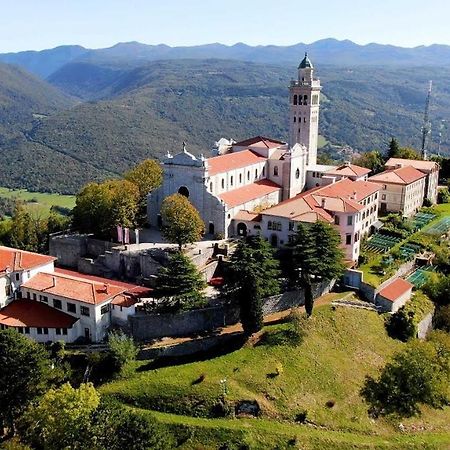 Hotel Peregrin Sveta Gora Solkan Exterior foto